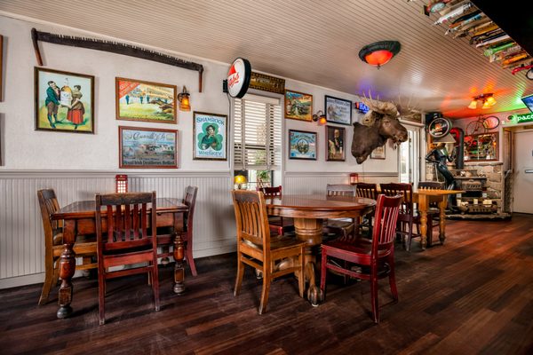 Patterson's Pub by null