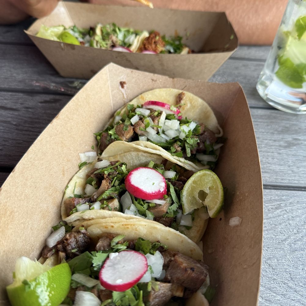 El Pariente Mexican Grill - Lengua tacos - Tacos Near Me - White Bear Lake, Minnesota