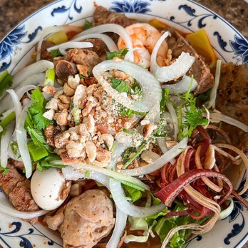 Hoang Lan - Mi quang - Vietnamese Near Me - Seattle, Washington Hoang Lan - Mi quang - Vietnamese Near Me - Seattle, Washington