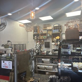 Cafe 86 - pick up area - Desserts Near Me - Artesia, California