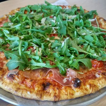 Vis-à-Vis - Prosciutto and arugula pizza - Pizza Near Me - Pickering, Ontario