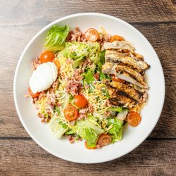 Bobcat Salad with Chicken