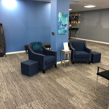 Dynamic Spine Center - Waiting area - Chiropractors Near Me - Newnan, Georgia Dynamic Spine Center - Waiting area - Chiropractors Near Me - Newnan, Georgia