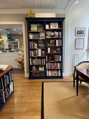 Flying Cloud Booksellers by null