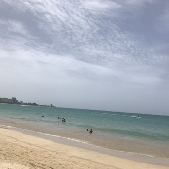 Isla Verde - Nice calm waters and people enjoying themselves! - Beaches Near Me