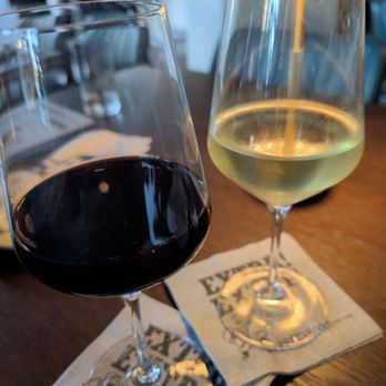 The Pressroom - House Pinot noir on the Left side and house Sauvignon Blanc on the right - Cocktail Bars Near Me - San Jose, California The Pressroom - House Pinot noir on the Left side and house Sauvignon Blanc on the right - Cocktail Bars Near Me - San Jose, California