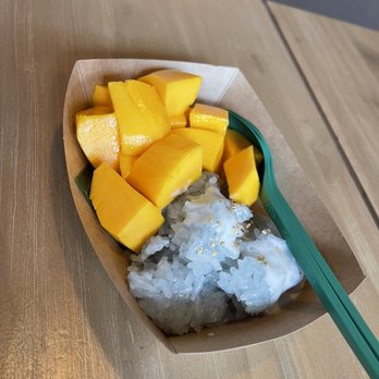 Ka-Tip - Mango sticky rice - Thai Near Me - Dallas, Texas