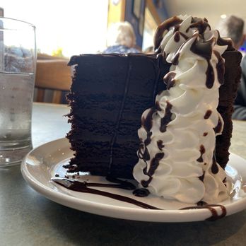 Drop Anchor Seafood & Grill - Chocolate fudge cake - Seafood Near Me - Long Beach, Washington Drop Anchor Seafood & Grill - Chocolate fudge cake - Seafood Near Me - Long Beach, Washington