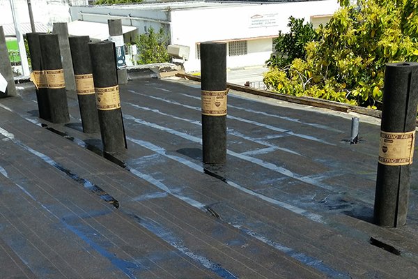 Slide of Dan Tennis Roofing