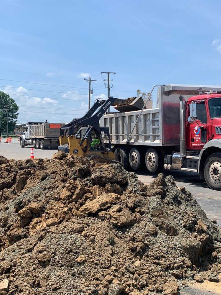 BUSY BEE CONSTRUCTION Updated August 2024 52 Photos 119 N Cypress