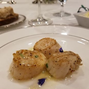 The Driskill Grill - Scallops - New American Near Me - Austin, Texas The Driskill Grill - Scallops - New American Near Me - Austin, Texas