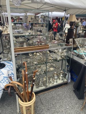 Chelsea Flea by null