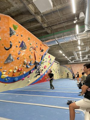 Central Rock Gym by null
