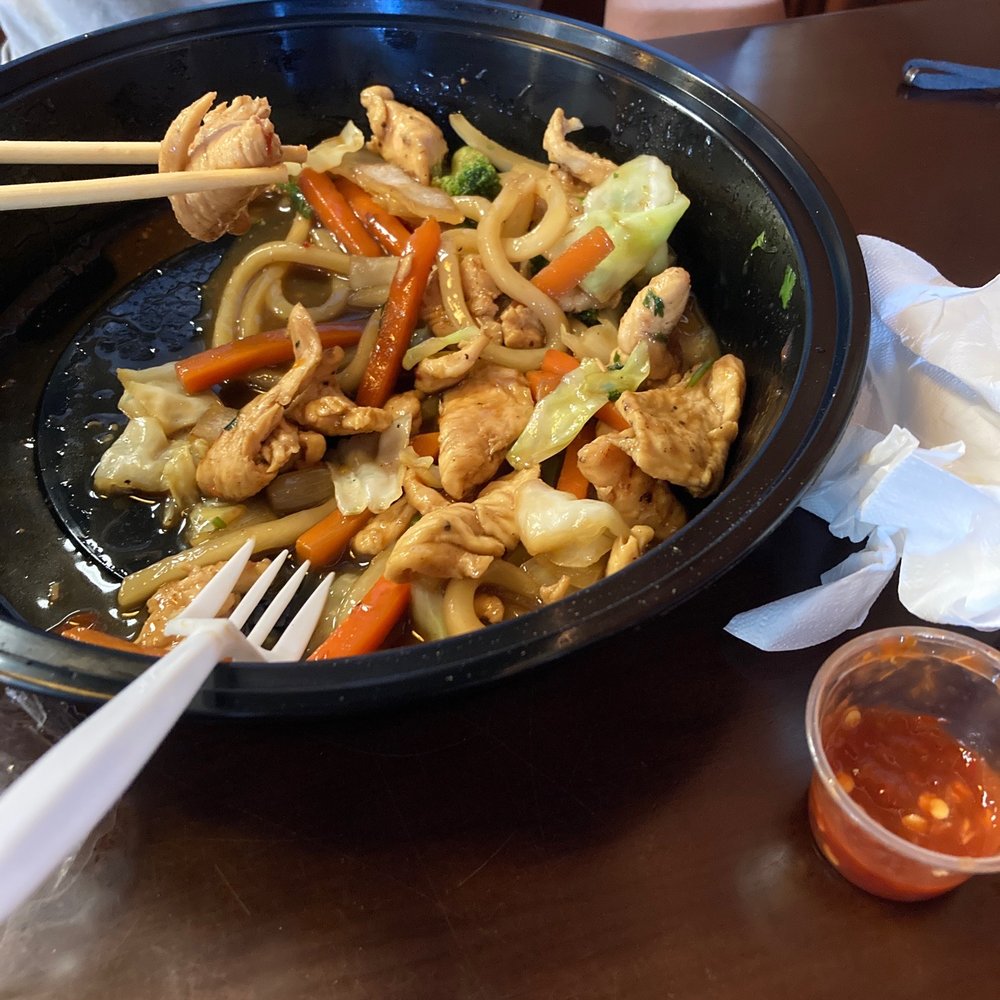 Island Pho & Bubble Tea - Fried noodles and chicken - Vietnamese Near Me - St Simons Island, Georgia