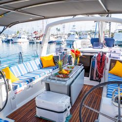 Hawaii Sail Charters