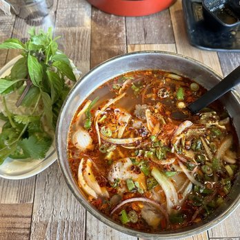 Mr Pho - 13. Mr. Pho special noodle soup pork broth. Excellent! - Vietnamese Near Me - Albuquerque, New Mexico