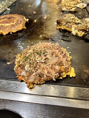 Namba Okonomiyaki Ajinoya Honten by null