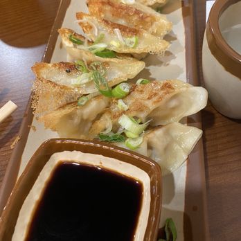 Dumpling U - Pan Fried Chicken Dumplings - Chinese Near Me - Fresno, California Dumpling U - Pan Fried Chicken Dumplings - Chinese Near Me - Fresno, California