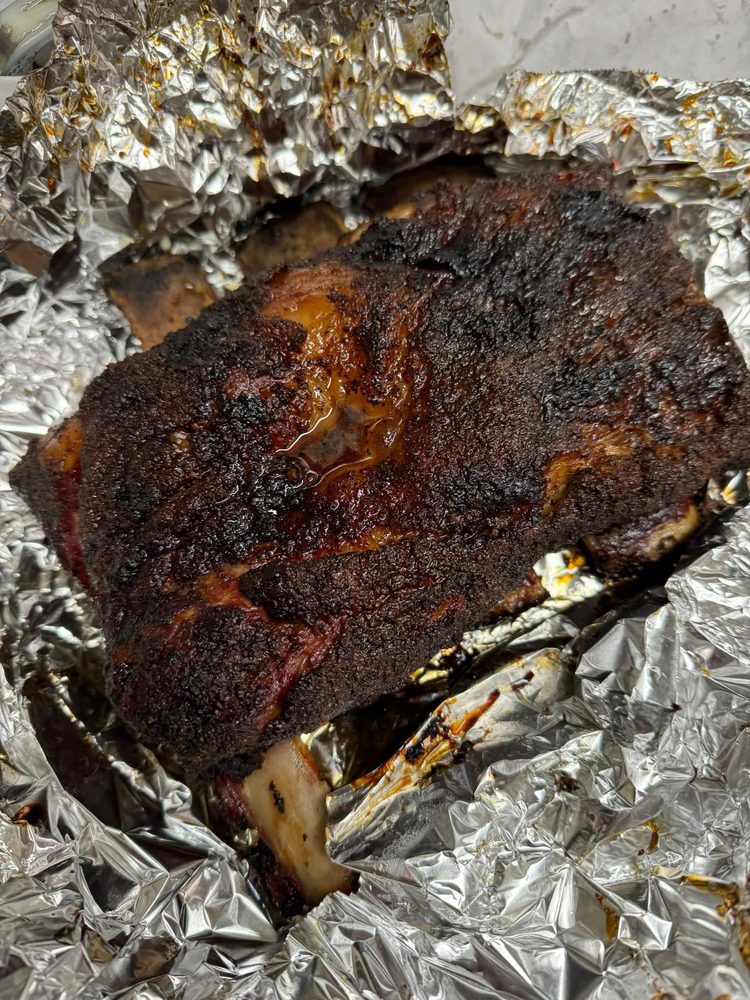 Slim's Bar-B-Q & Grill Image