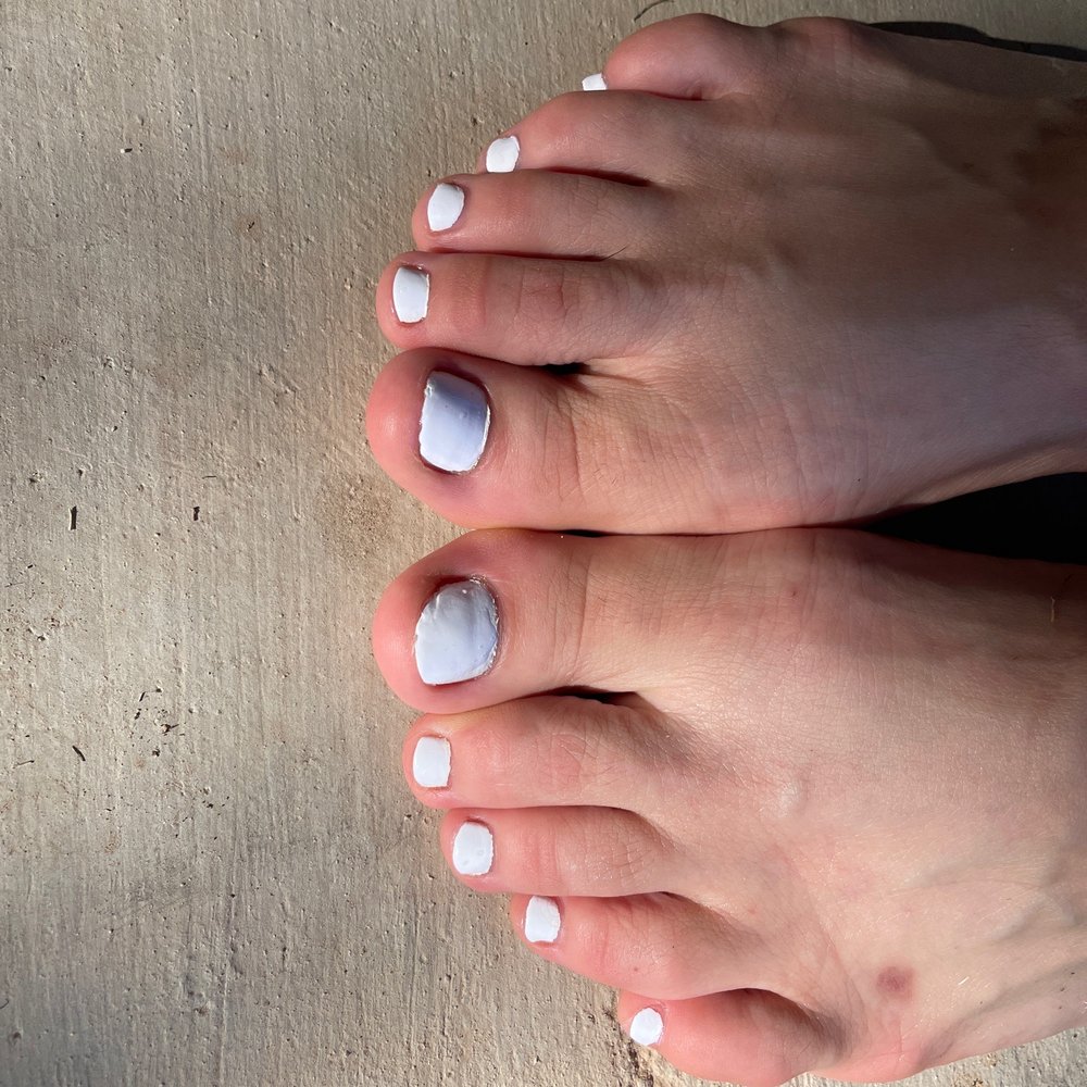 Golflinks Nails - Toes done 2 hours ago! Look at that paint job... - Nail Salons Near Me - Tucson, Arizona Golflinks Nails - Toes done 2 hours ago! Look at that paint job... - Nail Salons Near Me - Tucson, Arizona