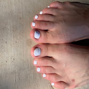 Golflinks Nails - Toes done 2 hours ago! Look at that paint job... - Nail Salons Near Me - Tucson, Arizona Golflinks Nails - Toes done 2 hours ago! Look at that paint job... - Nail Salons Near Me - Tucson, Arizona