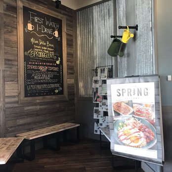 First Watch - Wait area. - Breakfast & Brunch Near Me - Orlando, Florida