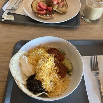 Moma’s Cafe - Cafes Near Me - Orlando, Florida
