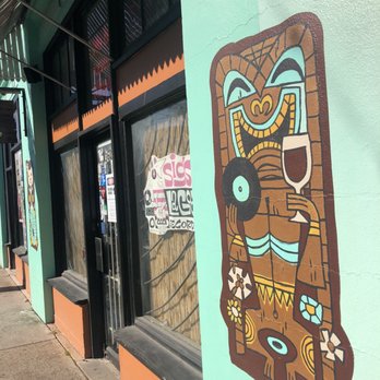 Sig's Lagoon - Vinyl Records Near Me - Houston, Texas