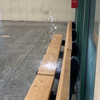 Eggs 'n Things - Where we were sitting when the downpour started. - Breakfast & Brunch Near Me - Honolulu, Hawaii