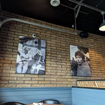 Queso's Plainfield - Queso's in Plainfield - Bars Near Me - Plainfield, Indiana
