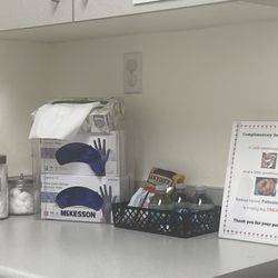 Concentra - Courtesy snacks inside exam room..such a mindful way to ensure wait times are manageable!
