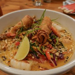 Birchwood Restaurant - Chicken & Prawn Bowl