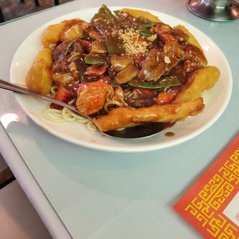 China by the Sea - Gai poo lo mein - Chinese Near Me - Boothbay Harbor, Maine China by the Sea - Gai poo lo mein - Chinese Near Me - Boothbay Harbor, Maine