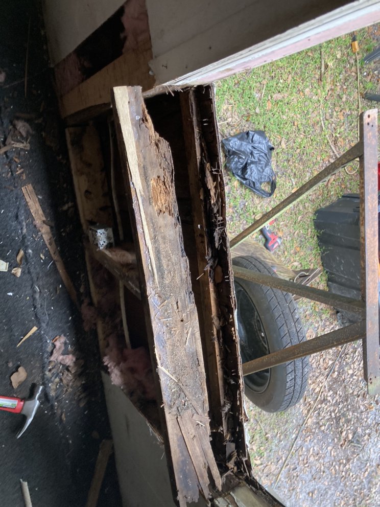 Slide of D&T Renovations