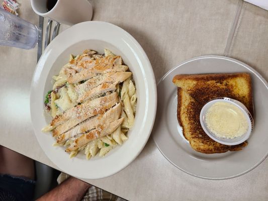 Cindy's on 34 by null