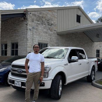 Autostrade - Used Car Dealers Near Me - Tomball, Texas