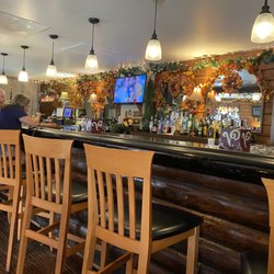 Valentour's Family Restaurant and Pub