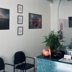 Rong D Lu, DMD - Interior