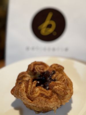 b. patisserie by null