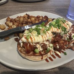 Maple BBQ Pulled Pork Benny