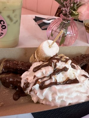 Churro Co Bakery by null