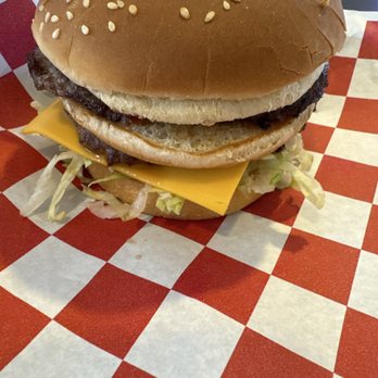 Bob's Big Boy - Big Boy Classic - American Near Me - Norco, California