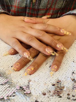 Me Nail Spa