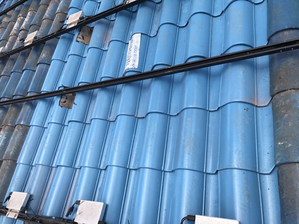 Slide of Discovery Roofing