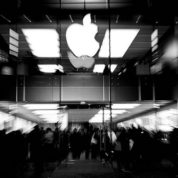 Apple Store - Computers Near Me - Frankfurt, HE