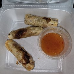 Lotus Cafe - Spring rolls burned