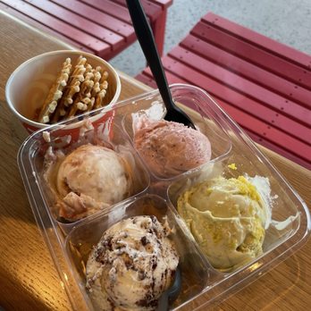Salt & Straw - Ice Cream & Frozen Yogurt Near Me - Los Angeles, California Salt & Straw - Ice Cream & Frozen Yogurt Near Me - Los Angeles, California