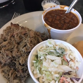Prater's BBQ - Pulled pork platter - Barbeque Near Me - Manchester, Tennessee