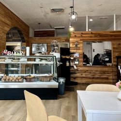 Beto's Bakery - Cafe