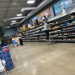 Short Stop Beverage Barn